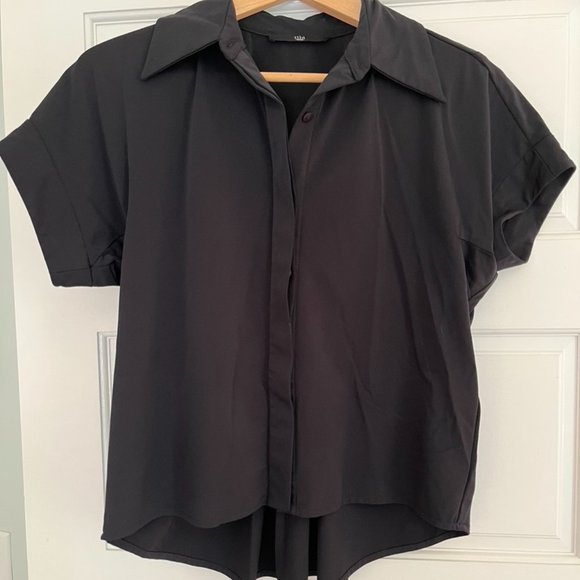 Tibi Minimalist Short Sleeve Button Down Cropped Shirt - Picture 1 of 8